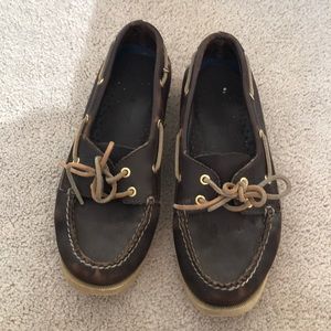 Sperry docksiders in dark brown